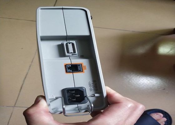PHLIP M8023A মেডিকেল সরঞ্জাম যন্ত্রাংশ পাওয়ার অ্যাডাপ্টার 100V 240V 50HZ 60HZ